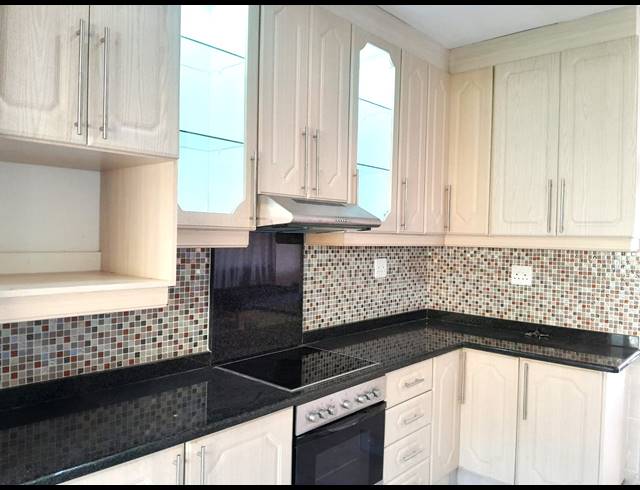 3 BEDROOM HOUSE FOR SALE IN BLUFF